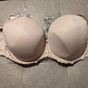 Pretty 😍 Fantasie bra 36G